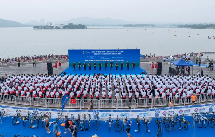 尊龙凯官网入口-2024体博会巅峰记忆③丨体育场馆及器材展区：“集成一体”怎样被智慧化“宏图再造”？